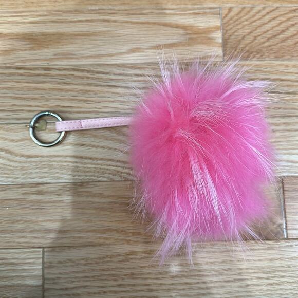 Fluffy pink monster keychain cute - Picture 3 of 4